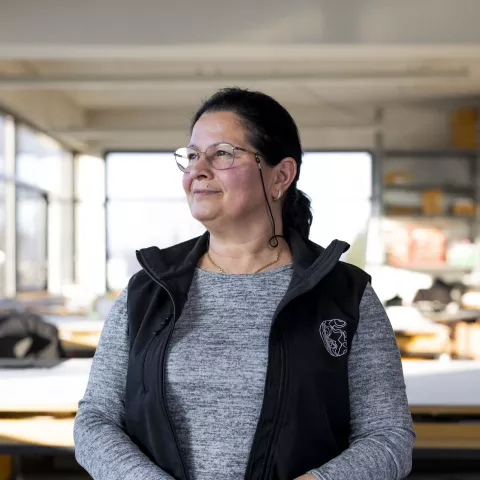 item.cover?.alt || ''