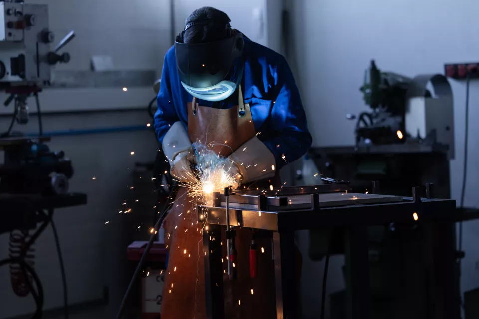 item.image?.alt || ''